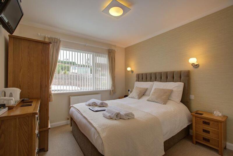 Fair Winds Guest House Brixham Exteriör bild